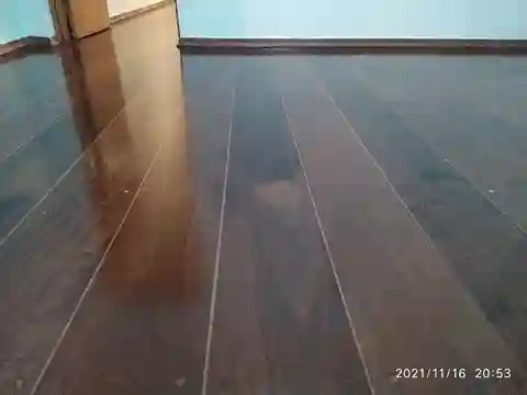 Acabamento em Piso de Madeira