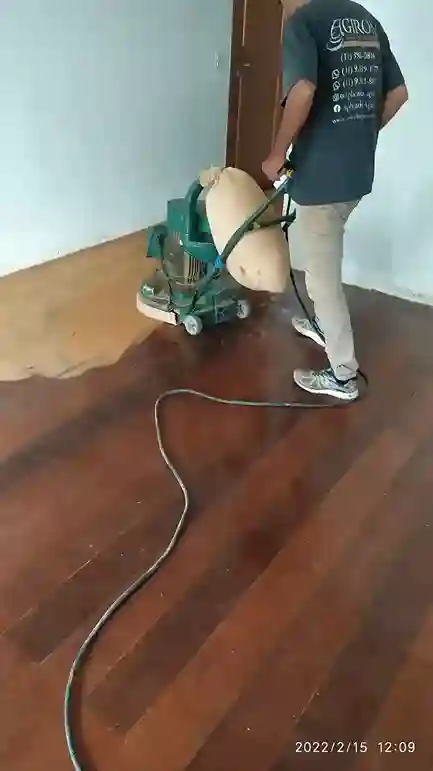Raspagem de Piso de Madeira Sem Po